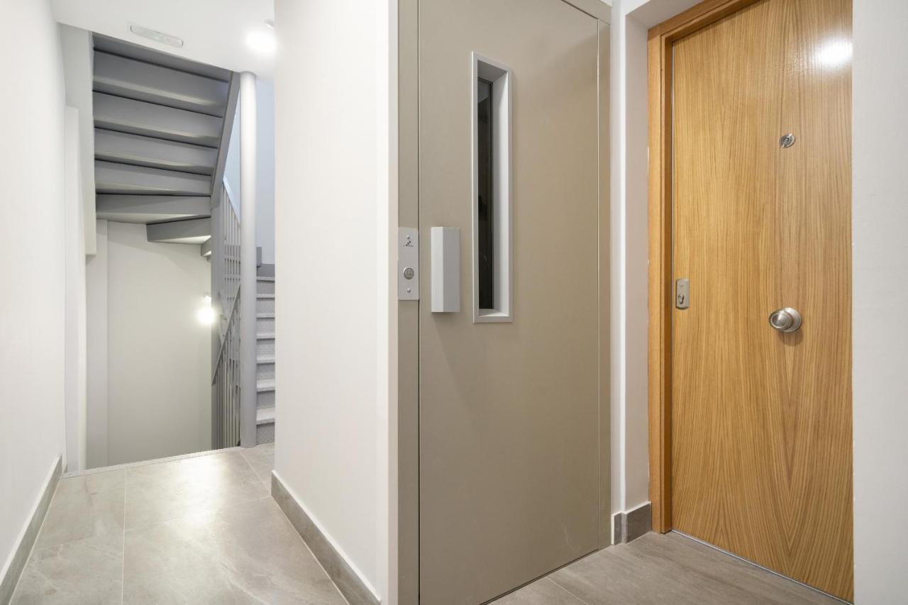 Apartamentos Reformados En Madrid Rio מראה חיצוני תמונה
