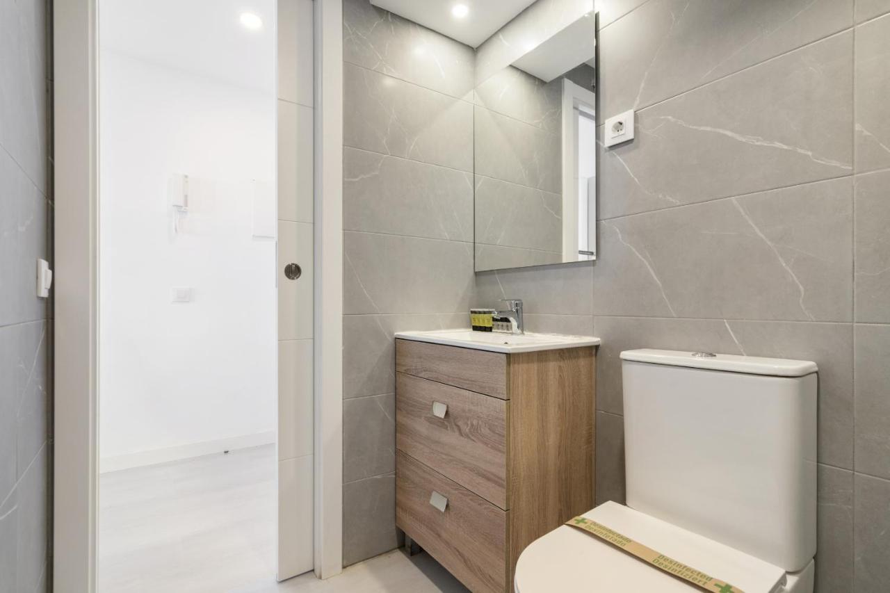 Apartamentos Reformados En Madrid Rio מראה חיצוני תמונה